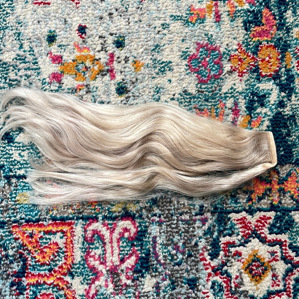 Zala Human Hair clip on ponytail 19” Blonde